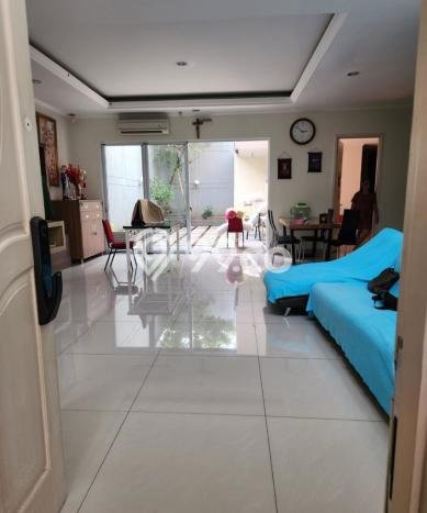 For Sale! Luxury House LT 250m2 Desain Modern di BSD Green Wich For Sale! Luxury House LT 250m2 Desain Modern di BSD Green Wich