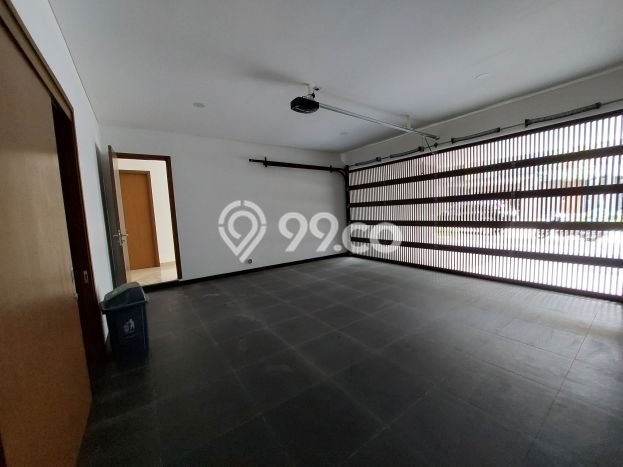 Siap Huni Hunian Elit 5 Kamar di BSD Dekat ke Mana Saja Siap Huni Hunian Elit 5 Kamar di BSD Dekat ke Mana Saja