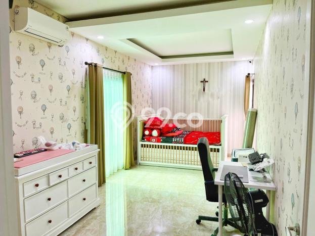 Dijual Rumah Mewah Elegan Dengan View Eksklusif di Alam Sutera, Tangerang Dijual Rumah Mewah Elegan Dengan View Eksklusif di Alam Sutera, Tangerang