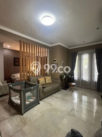 Rumah Mewah LB 200m2 Siap Huni Desain Elegan di BSD Nusaloka, Tangerang Rumah Mewah LB 200m2 Siap Huni Desain Elegan di BSD Nusaloka, Tangerang