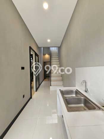 Jual Rumah Mewah Megah Dengan View Eksklusif di BSD Delatinos, Tangerang Jual Rumah Mewah Megah Dengan View Eksklusif di BSD Delatinos, Tangerang