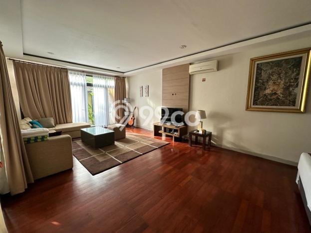 Dijual Vila di , Ukuran 1005m2m², Posisi Strategis Dijual Vila di , Ukuran 1005m2m², Posisi Strategis