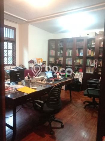 Ready to Use! Premium House LT 449m2 Desain Elegan di Pulomas Ready to Use! Premium House LT 449m2 Desain Elegan di Pulomas