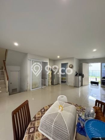 Dijual Rumah Mewah Megah Dengan View Eksklusif di Gading Serpong, Tangerang Dijual Rumah Mewah Megah Dengan View Eksklusif di Gading Serpong, Tangerang