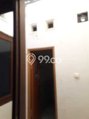 For Sale! Luxury House LT 160m2 Desain Modern di Alam Sutera For Sale! Luxury House LT 160m2 Desain Modern di Alam Sutera