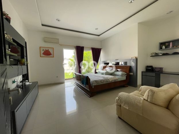 Hunian Elit LB 700m2 Siap Pakai Desain Elegan di Gading Serpong, Tangerang Hunian Elit LB 700m2 Siap Pakai Desain Elegan di Gading Serpong, Tangerang