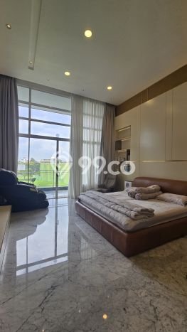 Jual Rumah Luas Megah Dengan View Eksklusif di Pluit, Jakarta Utara Jual Rumah Luas Megah Dengan View Eksklusif di Pluit, Jakarta Utara