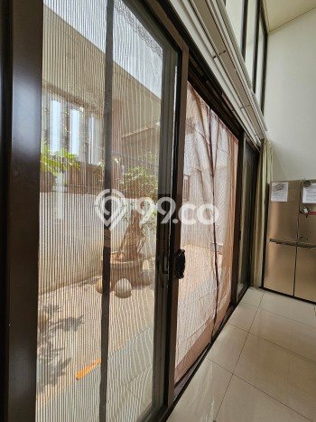 Rumah Elit Modern Siap Huni di BSD Tangerang Rumah Elit Modern Siap Huni di BSD Tangerang