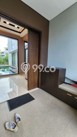 Rumah Elit Modern Siap Huni di BSD Tangerang Rumah Elit Modern Siap Huni di BSD Tangerang
