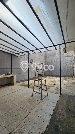 Rumah Elit LB 215m2 Siap Pakai Desain Elegan di BSD Green Wich, Tangerang Rumah Elit LB 215m2 Siap Pakai Desain Elegan di BSD Green Wich, Tangerang