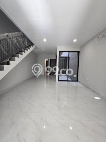 Jual Rumah Eksklusif 4 KT di Kedung Baruk, Surabaya Jual Rumah Eksklusif 4 KT di Kedung Baruk, Surabaya