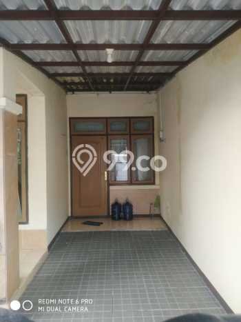 Hunian Cantik Modern Lb 162m2 di Rungkut, Surabaya Hunian Cantik Modern Lb 162m2 di Rungkut, Surabaya