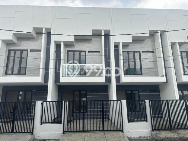 Jual Rumah Strategis Bagus Punya 3 KT di Rungkut Surabaya SHM Jual Rumah Strategis Bagus Punya 3 KT di Rungkut Surabaya SHM