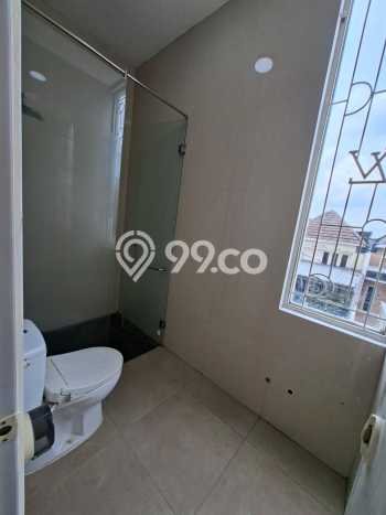 Dijual Hunian Rumah Terawat 4 KT di Gununganyar, Surabaya Dijual Hunian Rumah Terawat 4 KT di Gununganyar, Surabaya
