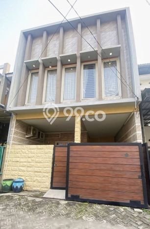 Dijual Rumah Strategis Bagus Punya 5 KT di Jambangan Surabaya SHM Dijual Rumah Strategis Bagus Punya 5 KT di Jambangan Surabaya SHM