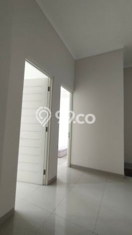 Hunian Cantik Modern Lb 180m2 di Rungkut, Surabaya Hunian Cantik Modern Lb 180m2 di Rungkut, Surabaya