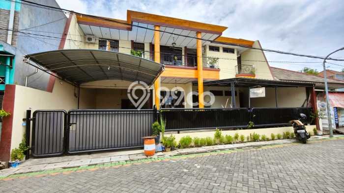 Rumah Kost Dijual di Wonocolo, Surabaya, 22 KT, 16 KM, Bangunan 675m2 Rumah Kost Dijual di Wonocolo, Surabaya, 22 KT, 16 KM, Bangunan 675m2