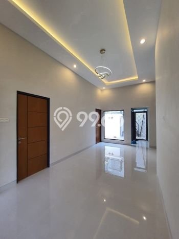 Rumah Strategis Modern Lb 120m2 di Rungkut, Surabaya Rumah Strategis Modern Lb 120m2 di Rungkut, Surabaya