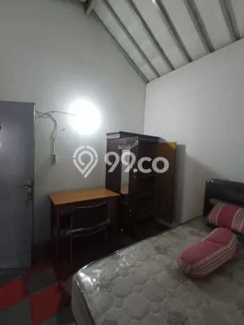 Rumah Kost Dijual di Rungkut, Surabaya, 5 KT, 2 KM, Bangunan 135m2 Rumah Kost Dijual di Rungkut, Surabaya, 5 KT, 2 KM, Bangunan 135m2