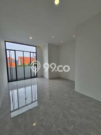 Dijual Rumah Premium dengan Fasilitas Sekitar Lengkap di Rungkut, Surabaya Dijual Rumah Premium dengan Fasilitas Sekitar Lengkap di Rungkut, Surabaya