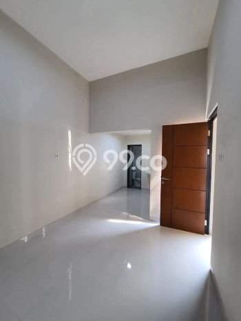 Rumah Strategis Modern Lb 120m2 di Rungkut, Surabaya Rumah Strategis Modern Lb 120m2 di Rungkut, Surabaya