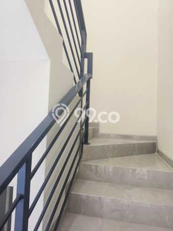 Dijual Rumah 3 Kamar Lokasi Ideal Bagus dan Strategis di Rungkut Dijual Rumah 3 Kamar Lokasi Ideal Bagus dan Strategis di Rungkut
