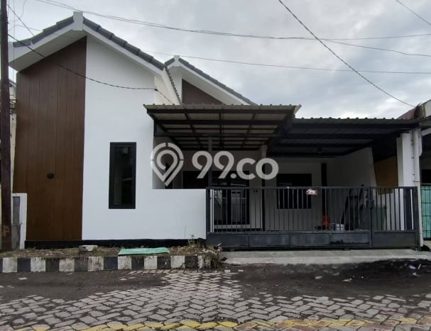 Jual Rumah Minimalis Bagus Punya 4 KT di Rungkut Surabaya SHM Jual Rumah Minimalis Bagus Punya 4 KT di Rungkut Surabaya SHM