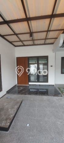 Jual Rumah Minimalis Bagus Punya 4 KT di Rungkut Surabaya SHM Jual Rumah Minimalis Bagus Punya 4 KT di Rungkut Surabaya SHM