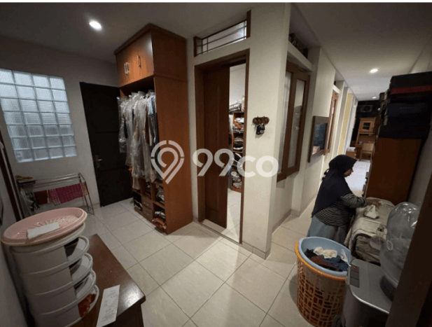 Hunian Mewah LB 308m2 Siap Huni Desain Elegan di Supratman, Bandung Hunian Mewah LB 308m2 Siap Huni Desain Elegan di Supratman, Bandung
