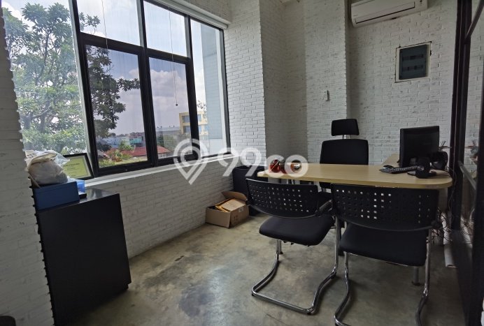 Lokasi Strategis! Dijual Ruko Bisnis di Pondok Pinang, Jakarta Selatan Kondisi Bagus Lokasi Strategis! Dijual Ruko Bisnis di Pondok Pinang, Jakarta Selatan Kondisi Bagus