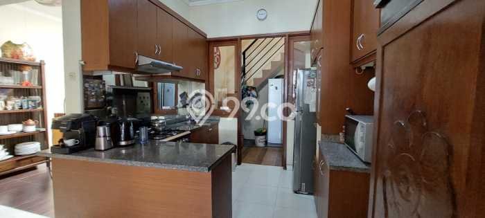 Rumah Elit LB 200m2 Siap Pakai Desain Elegan di Sektor 9-Bintaro, Tangerang Selatan Rumah Elit LB 200m2 Siap Pakai Desain Elegan di Sektor 9-Bintaro, Tangerang Selatan