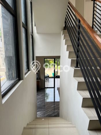 Dijual Rumah Mewah Elegan Dengan View Eksklusif di Sektor 7-Bintaro, Tangerang Selatan Dijual Rumah Mewah Elegan Dengan View Eksklusif di Sektor 7-Bintaro, Tangerang Selatan