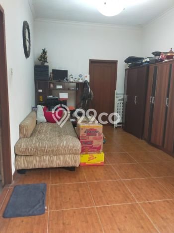 Rumah Elit Modern Tanpa Renovasi di Tanjung Barat Jakarta Selatan Rumah Elit Modern Tanpa Renovasi di Tanjung Barat Jakarta Selatan