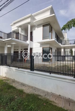 Rumah Mewah Siap Huni LT 245m2 di Pondok Aren, Tangerang Selatan Rumah Mewah Siap Huni LT 245m2 di Pondok Aren, Tangerang Selatan