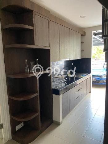 Rumah Elit Modern Siap Huni di Bintaro Tangerang Selatan Rumah Elit Modern Siap Huni di Bintaro Tangerang Selatan