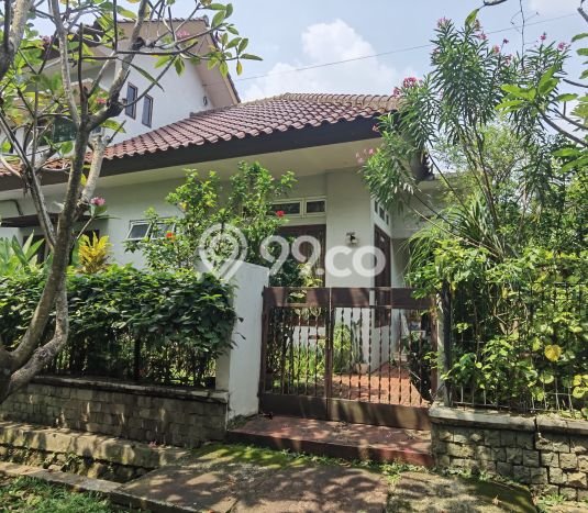 Ready to Use! Premium House LT 240m2 Desain Elegan di Bintaro Ready to Use! Premium House LT 240m2 Desain Elegan di Bintaro