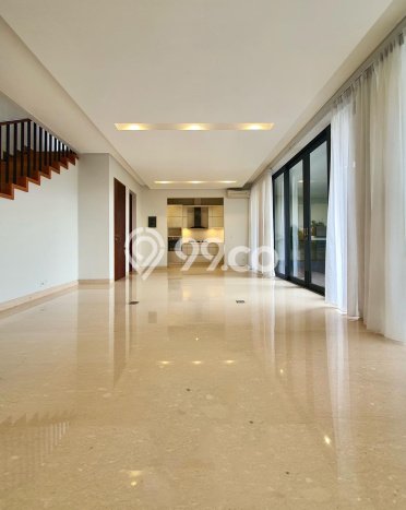 Lokasi strategis! Rumah siap huni disewakan di Cilandak LB 319m2 Lokasi strategis! Rumah siap huni disewakan di Cilandak LB 319m2