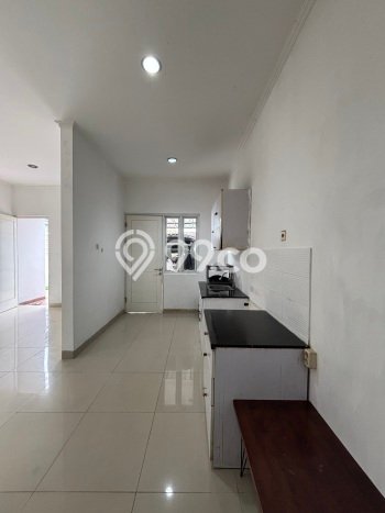 Rumah Luas Asri 3 KT Siap Huni di Cirendeu Jakarta Selatan Rumah Luas Asri 3 KT Siap Huni di Cirendeu Jakarta Selatan