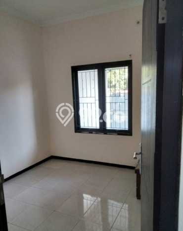 Jual Rumah Bagus Siap Huni LB 80m2 di Waru, Sidoarjo Jual Rumah Bagus Siap Huni LB 80m2 di Waru, Sidoarjo