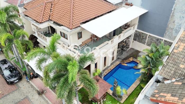 Jual Rumah Mewah Megah Dengan View Eksklusif di Citraland, Surabaya Jual Rumah Mewah Megah Dengan View Eksklusif di Citraland, Surabaya