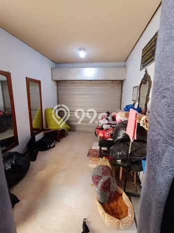 Ready to Use! Premium House LT 300m2 Desain Elegan di Ketintang Ready to Use! Premium House LT 300m2 Desain Elegan di Ketintang