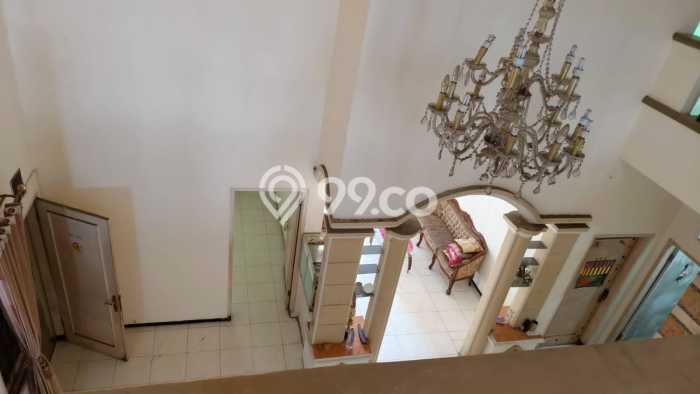 Rumah Modern 6 KT LT 216m2 di Waru Rumah Modern 6 KT LT 216m2 di Waru