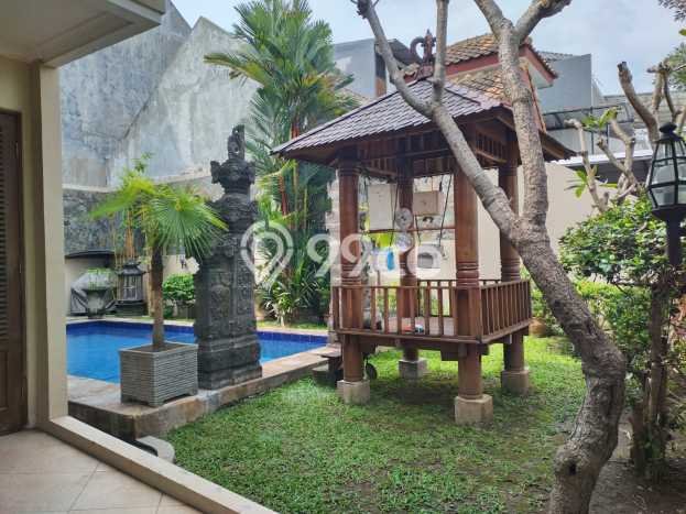 Jual Rumah Mewah Megah Dengan View Eksklusif di Citraland, Surabaya Jual Rumah Mewah Megah Dengan View Eksklusif di Citraland, Surabaya
