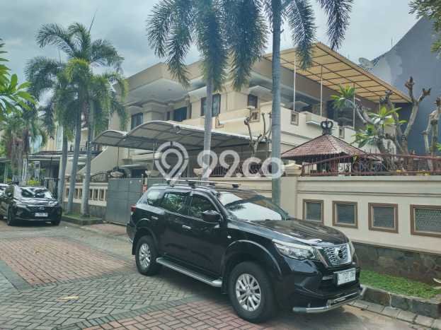 Jual Rumah Mewah Megah Dengan View Eksklusif di Citraland, Surabaya Jual Rumah Mewah Megah Dengan View Eksklusif di Citraland, Surabaya
