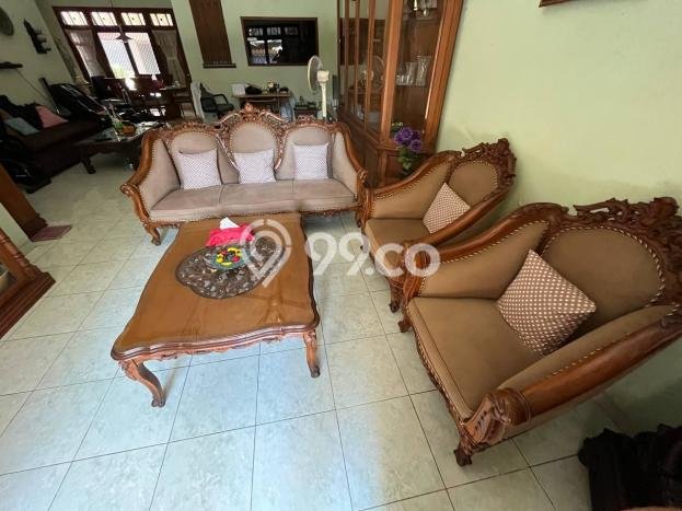 Siap Huni Hunian Elit 6 Kamar di Rungkut Dekat ke Mana Saja Siap Huni Hunian Elit 6 Kamar di Rungkut Dekat ke Mana Saja