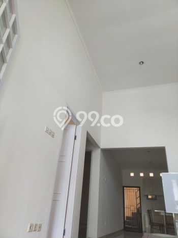 Rumah Luas Asri 2 KT Siap Pakai di Graha Raya Tangerang Selatan Rumah Luas Asri 2 KT Siap Pakai di Graha Raya Tangerang Selatan