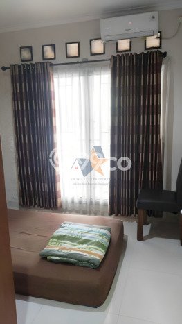 Rumah Modern 2 KT di Graha Bintaro Jakarta Selatan Semi Furnished Rumah Modern 2 KT di Graha Bintaro Jakarta Selatan Semi Furnished