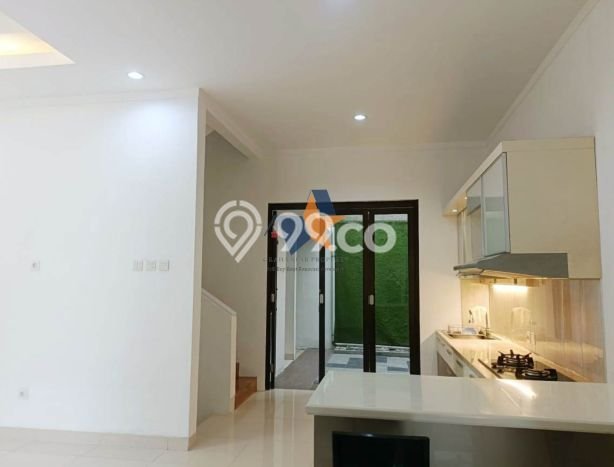 Rumah Modern 2 KT di Graha Raya Tangerang Selatan Semi Furnished Rumah Modern 2 KT di Graha Raya Tangerang Selatan Semi Furnished