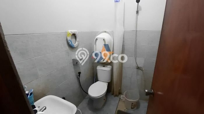 Rumah Minimalis 2 KT LT 90m2 di Graha Raya Rumah Minimalis 2 KT LT 90m2 di Graha Raya