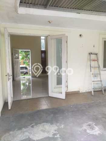 For Sale Rumah 2 Kamar Lokasi Strategis Nyaman dan Strategis di Serpong Utara For Sale Rumah 2 Kamar Lokasi Strategis Nyaman dan Strategis di Serpong Utara